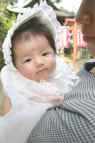 お宮参り写真 撮影場所 品川神社 赤ちゃん、ベビードレス