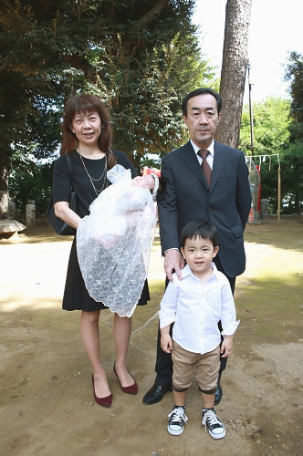 お宮参り写真 撮影場所 品川神社 母方親族、孫