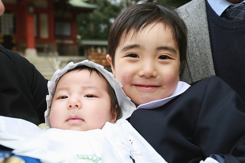 お宮参り写真 撮影場所 世田谷八幡宮 兄弟