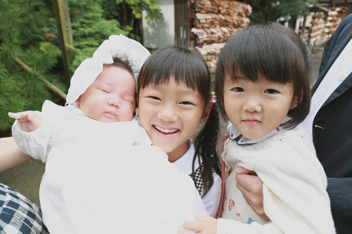 お宮参り写真 撮影場所 水天宮 日枝神社 子供、三人