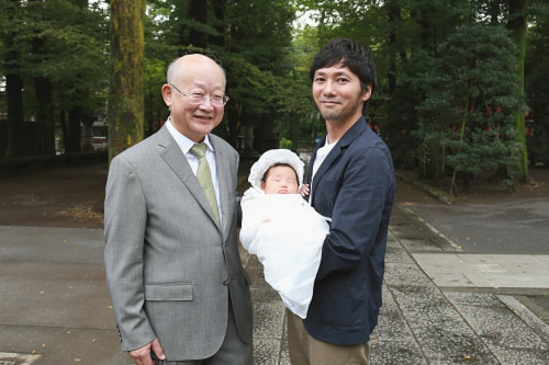お宮参り写真 撮影場所 水天宮 日枝神社 男性