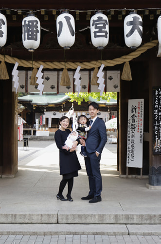 お宮参り写真 撮影場所 大宮八幡宮５