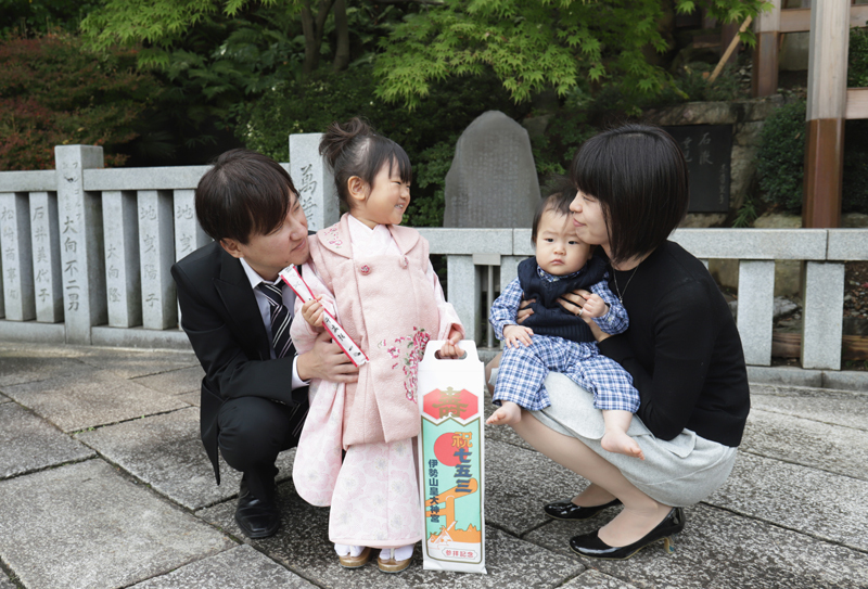 伊勢山皇大神宮の撮影スポット 鳥居と階段