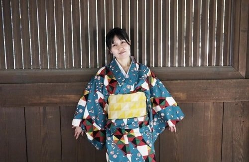 明治神宮の写真スポット｜美しく撮れるおすすめ撮影ポイント｜屋根の下(灯籠)